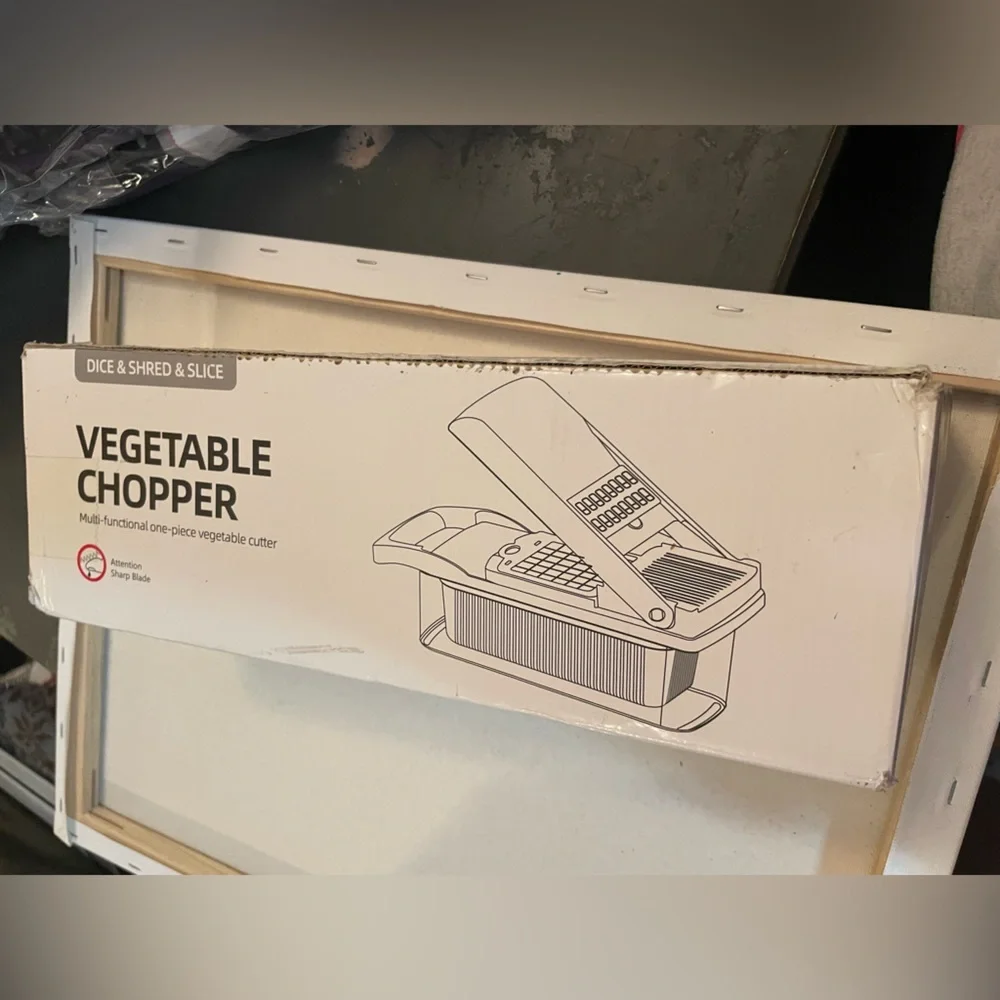 White kitchen Kitchen Chopper